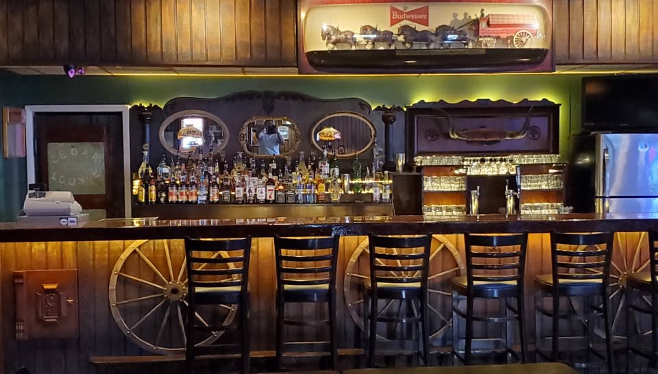 Cedar Lounge pool hall exterior/interior